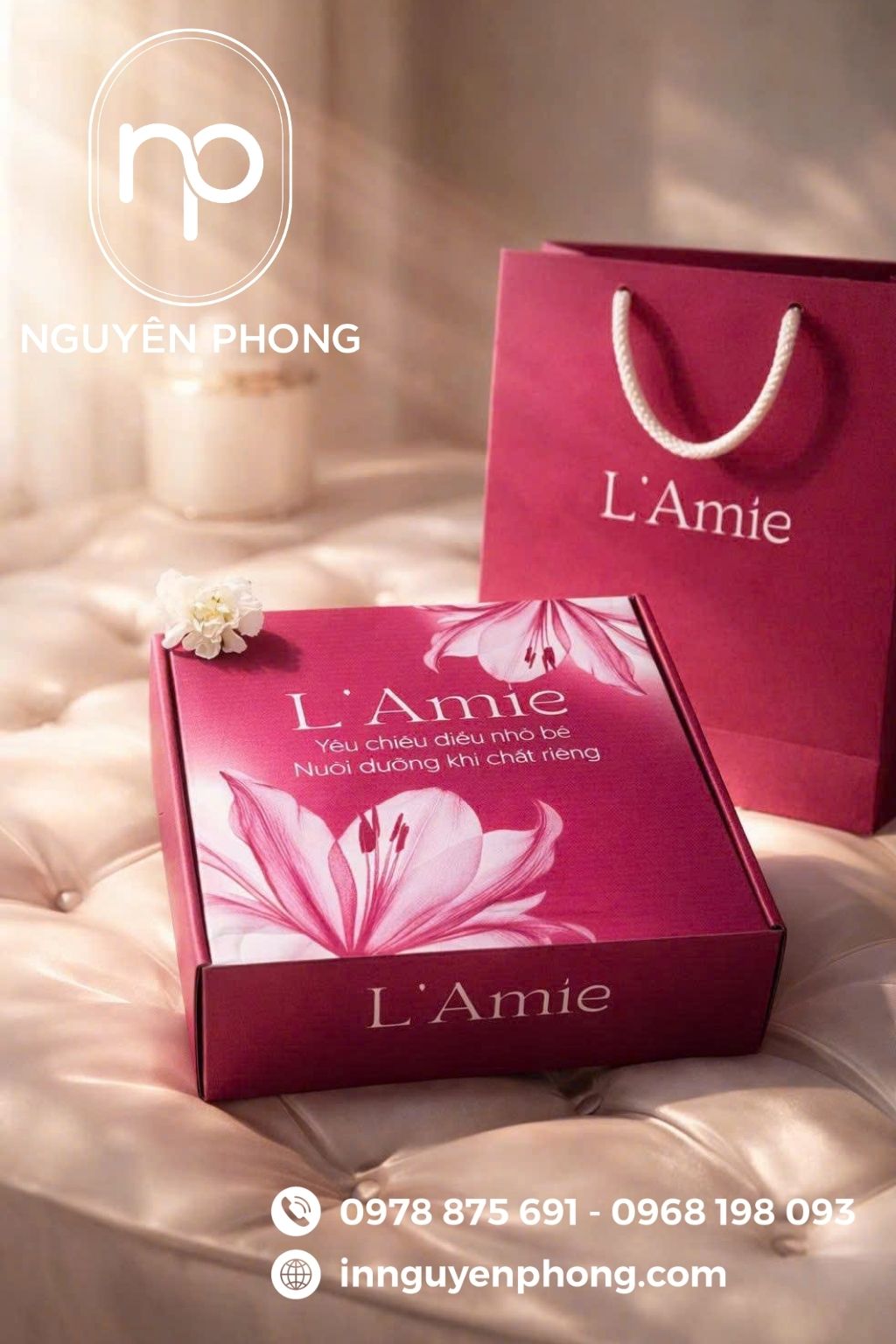 Mẫu in hộp đựng quần áo kèm túi đồng bộ 